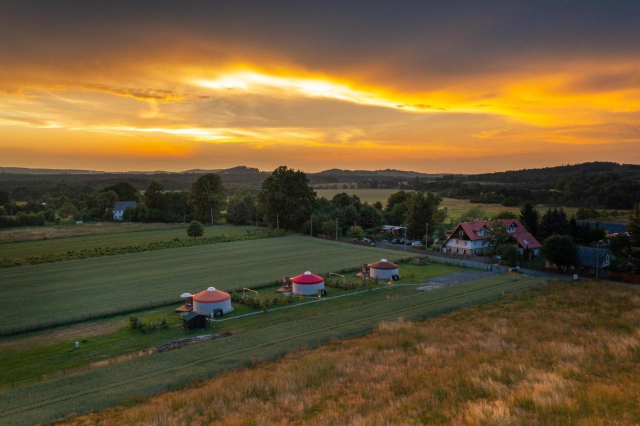 Izera Glamping Adults - Luksusowe Jurty&Spa Gajowka (Lower Silesia) Exterior foto